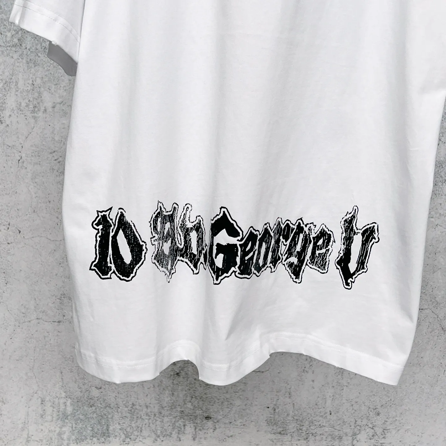 【 . Quality】BALENCI*GA/ .SS 26 New Arrival salon de couture T 。 . Authentic ， 。 ZP 。 260 ， . ， ，。 。 。 ， 。 OS . Same Style ：BL 263765 ：Black，White Size：XS S M L